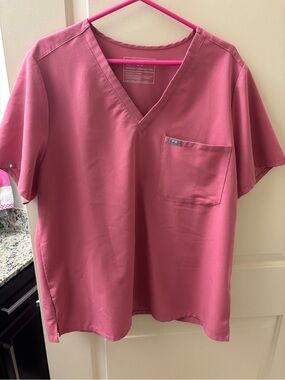 Figs quartz pink breast cancer set one pocket top, Zamora joggers XXL
